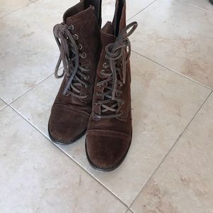 Steve Madden Gretell brown boots lace up ankle